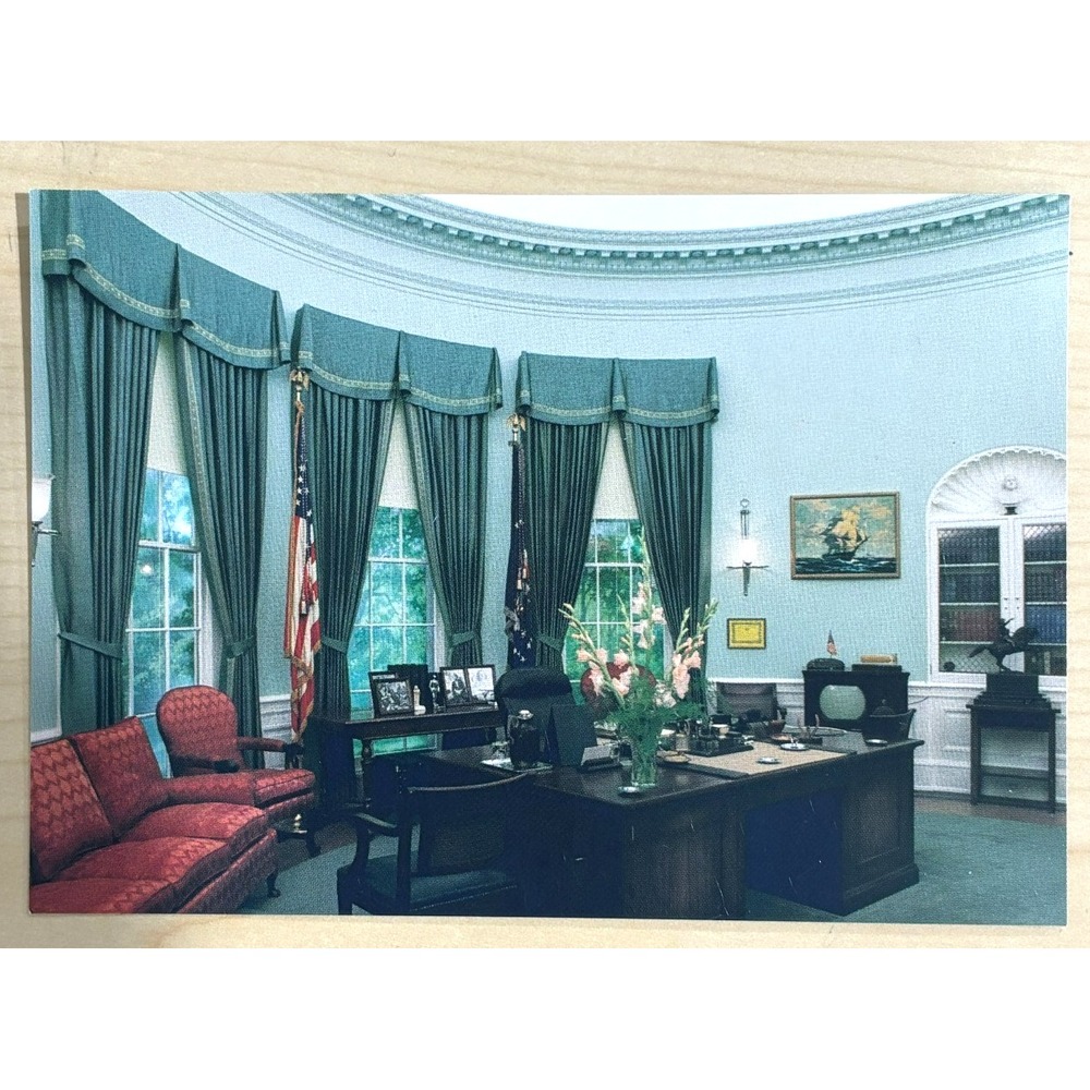 Vintage Harry S Truman Oval Office Independence MO Museum Unused 1996 Postcard